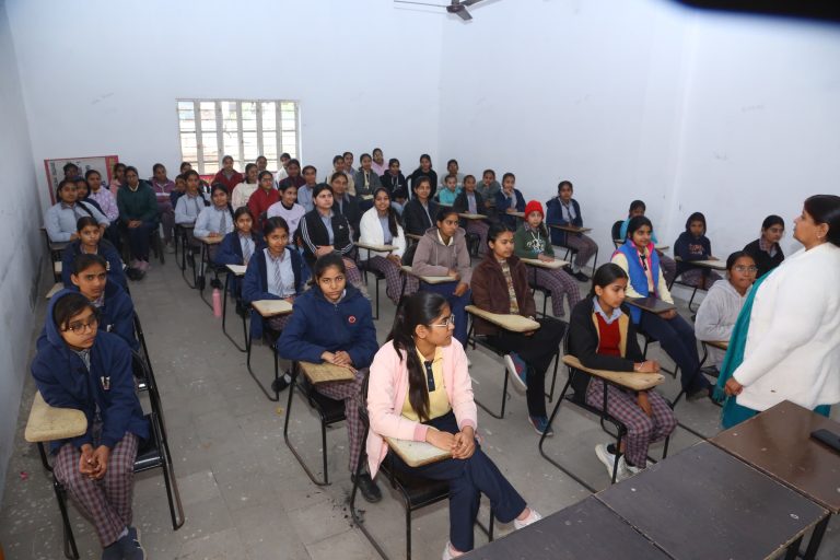 02_AAdarsh School
